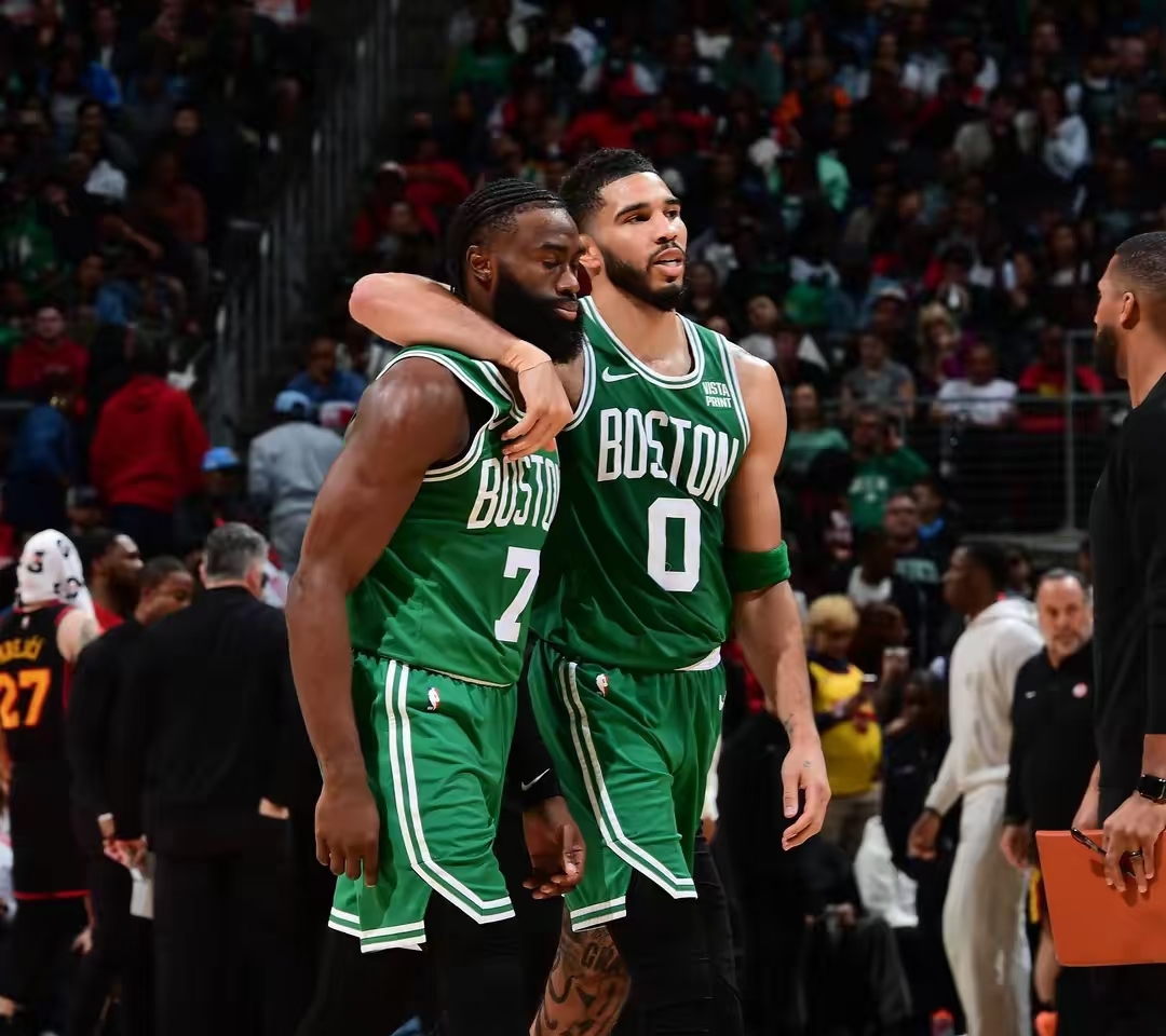 关于绿军新秀崛起,助攻与得分上赛季双提升!的信息 关于绿军新秀崛起,助攻与得分上赛季双提升!的信息