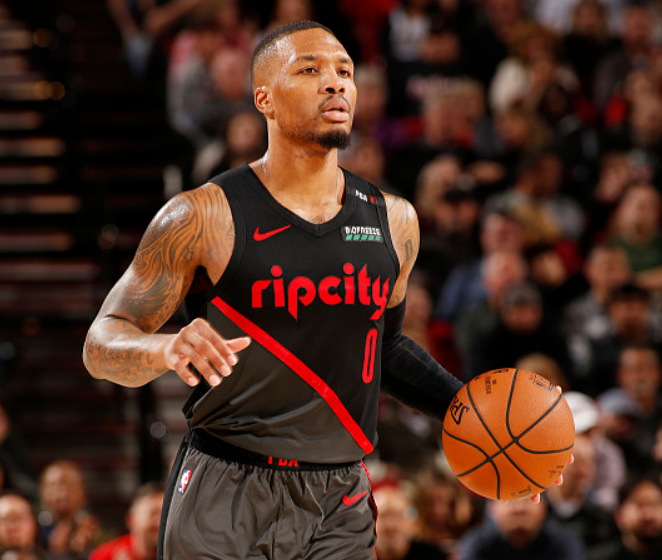 开拓者惨遭溜马逆转,利拉德表现低迷 开拓者惨遭溜马逆转,利拉德表现低迷