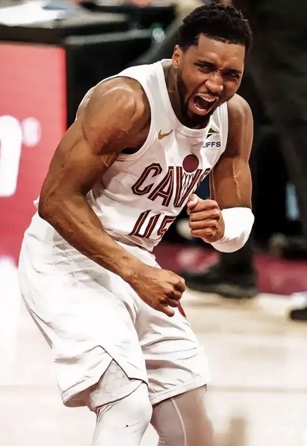 热火大胜骑士,轻松取胜 热火大胜骑士,轻松取胜