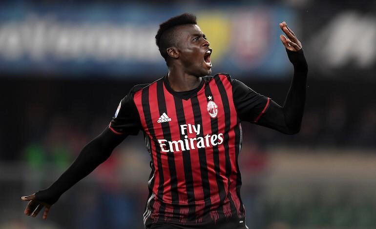 AC米兰横扫塞内加尔，孔德高光表现的简单介绍