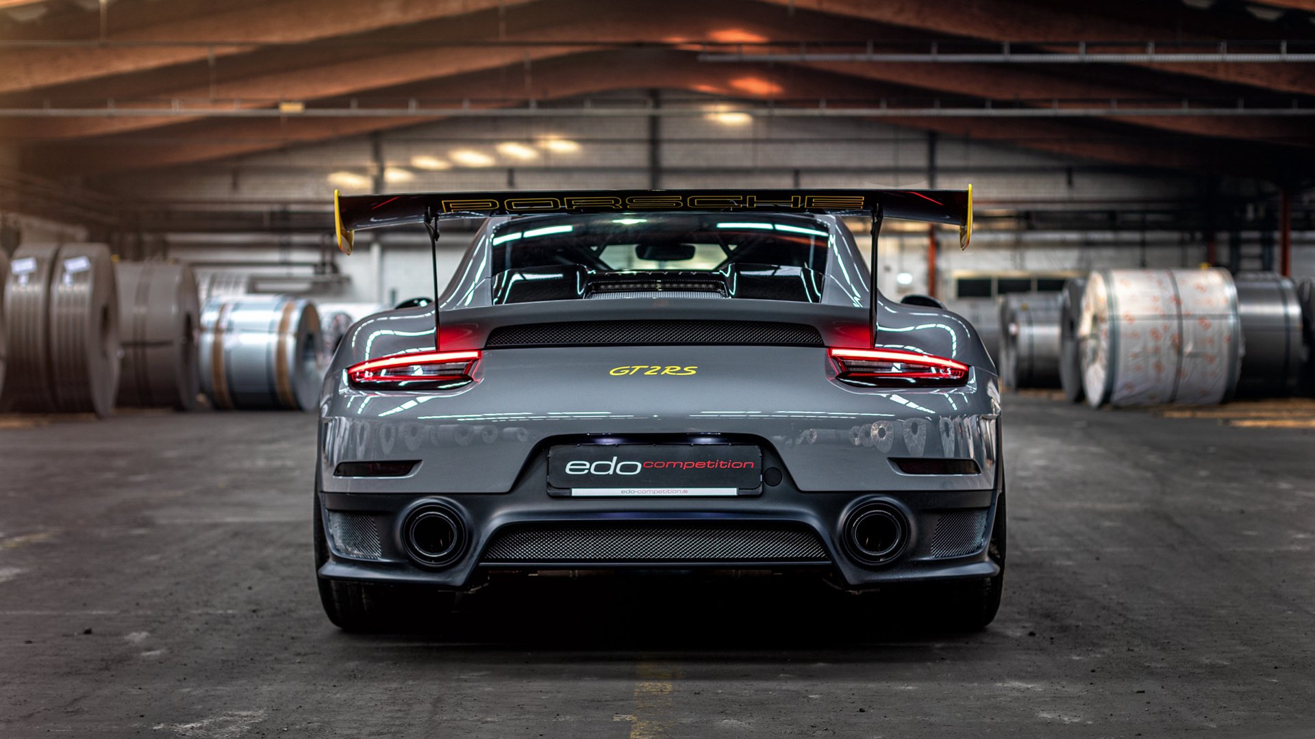 绿茵唯一性,当拜仁铁壁遭遇突尼斯利刃,迪巴拉诠释何为进攻无解